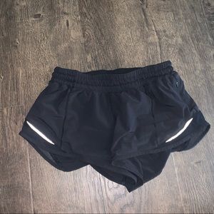 LULULEMON Black Hotty Hot Shorts!